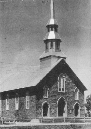 Huntington-catholic-church966_001.jpg